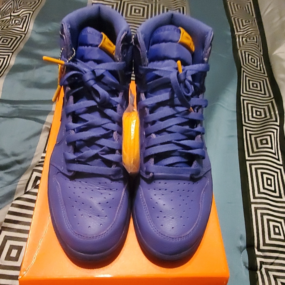 Air Jordan 1 Retro Hi OG G8RD "GRAPE" Size 11.5